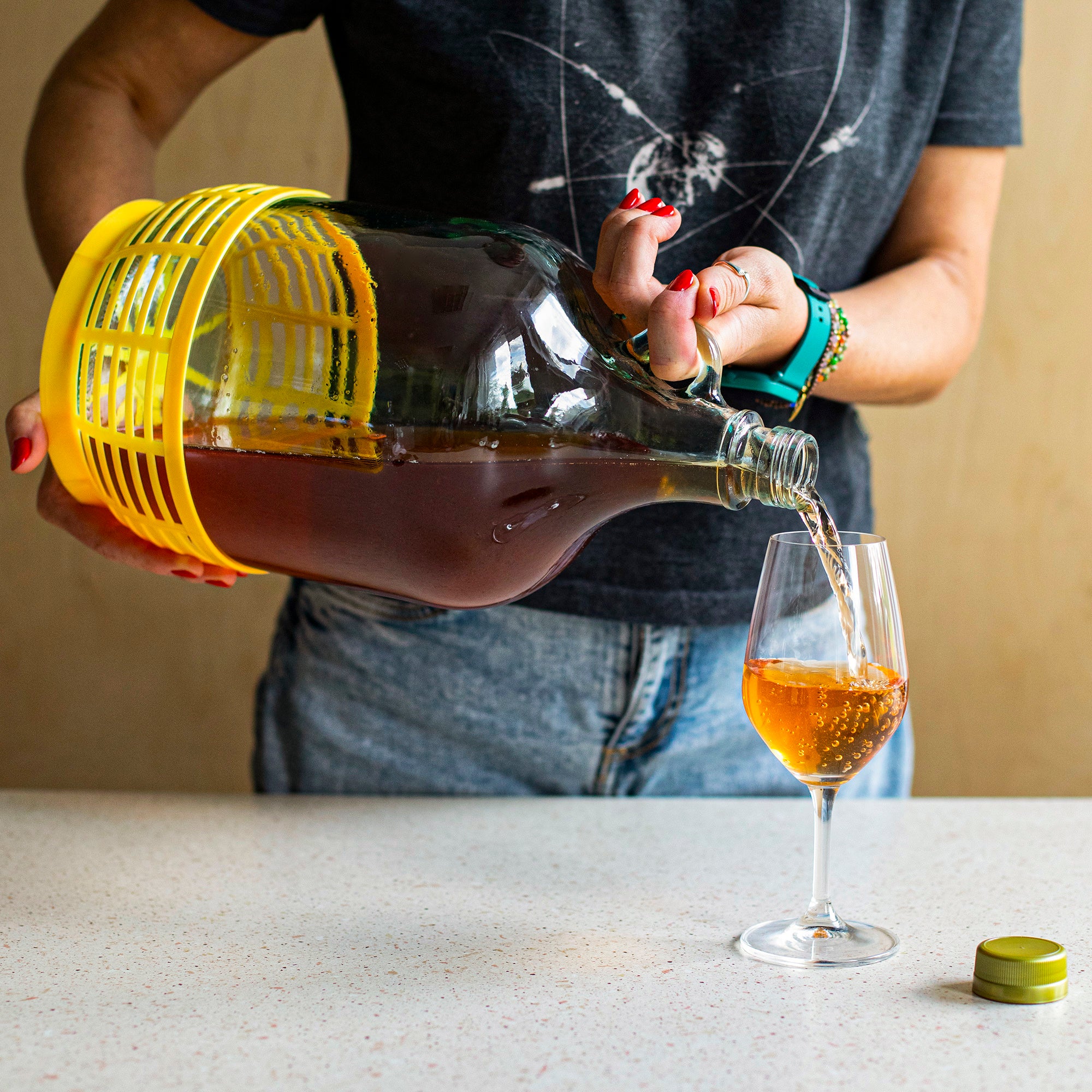 6 x 5L Glasflasche mit Ringgriff, Schutzkorb und Schraubverschluss